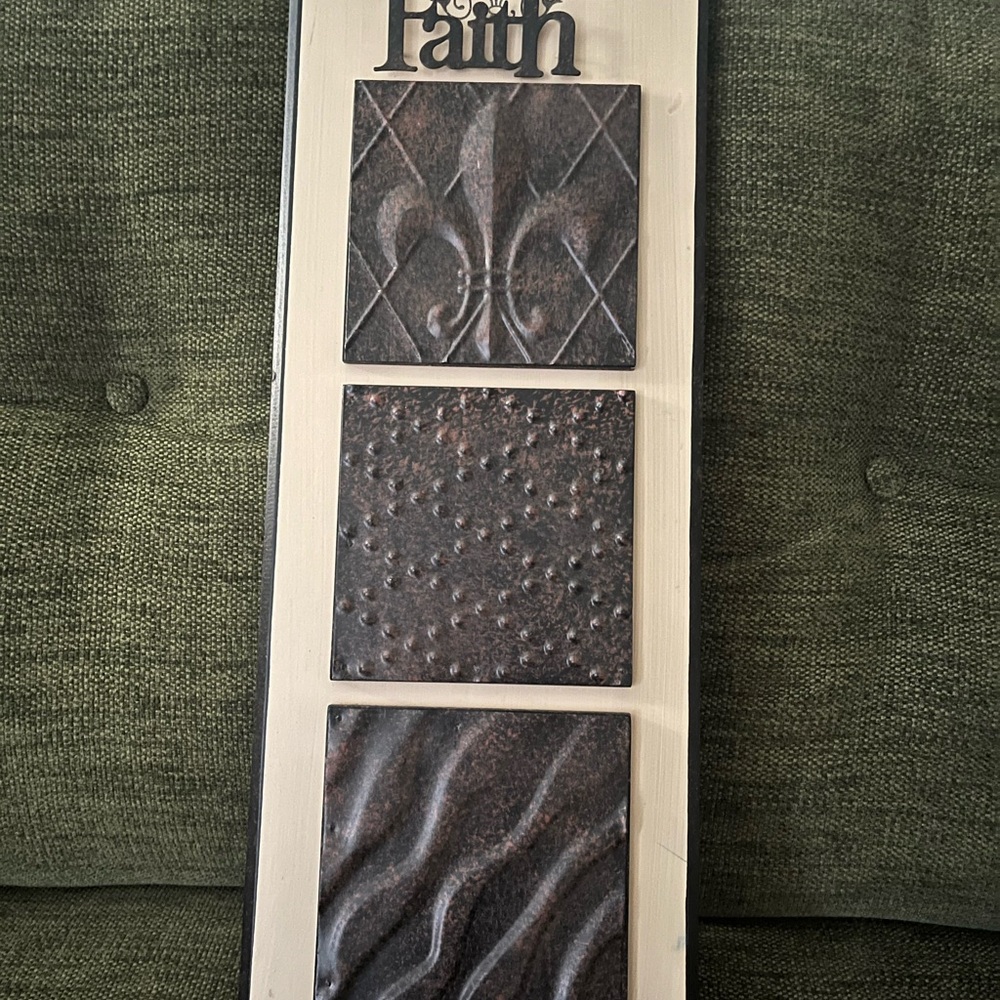 Decorative Wall Art with Faith Sign